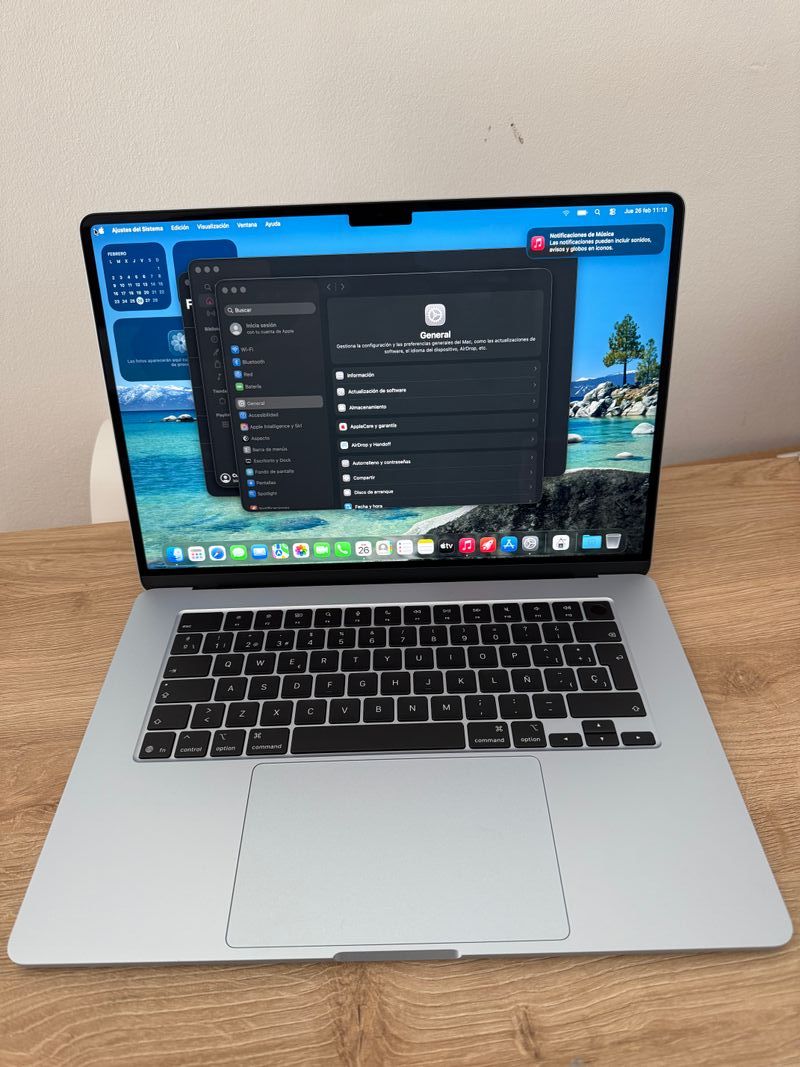MacBook Air 15 Chip M4 Azul Cielo afbeelding 2