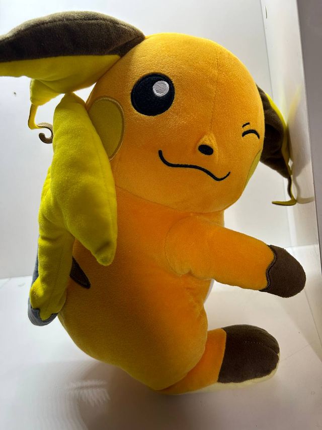 Peluche Raichu Importado de Japón - 35cm