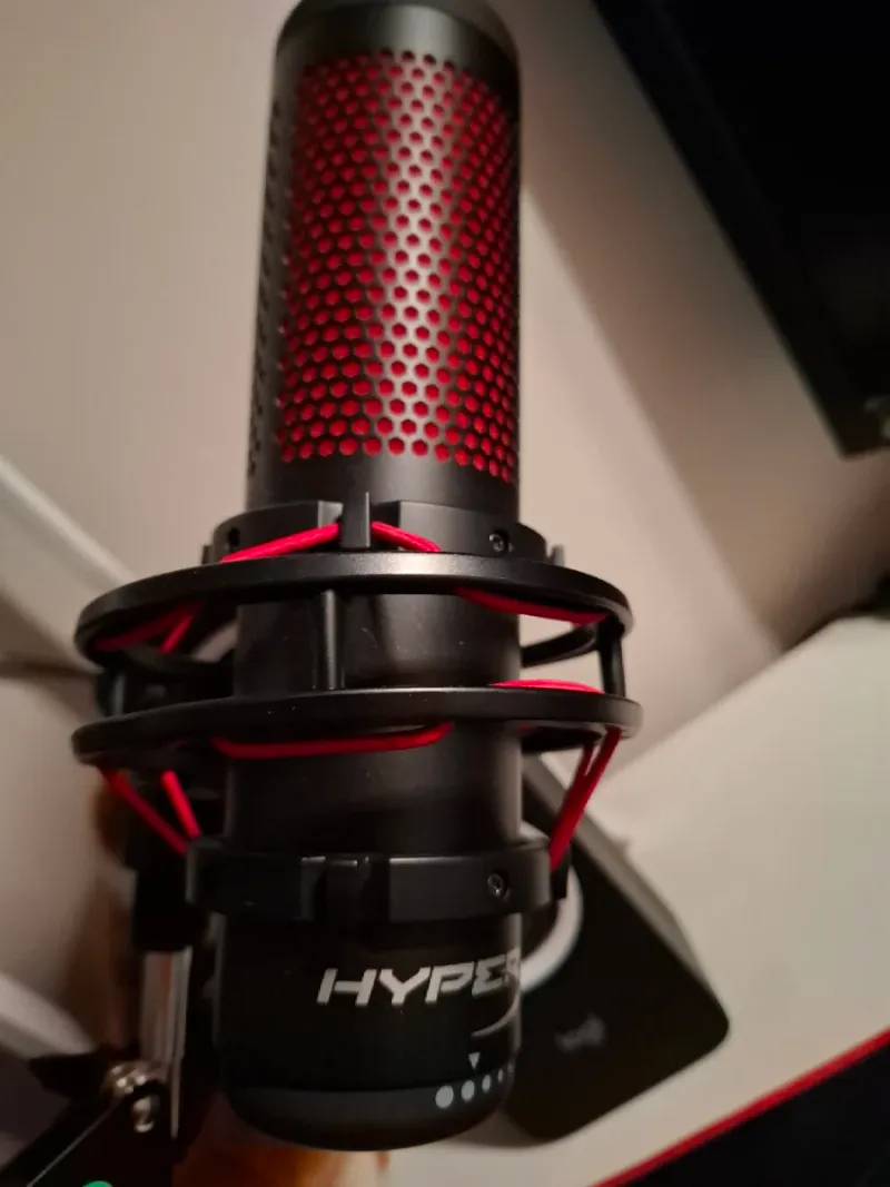 Microfono HyperX Quadcast Negro/Rojo