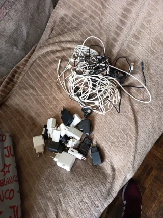 Cargadores de móvil y cables