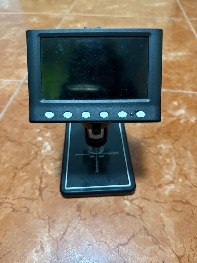 Microscopio Digital con Pantalla