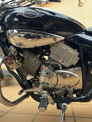 Kymco Venox 2.5 Negra