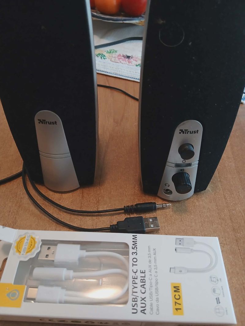 Altavoces Trust 2.0 Negro + Cable USB-C Nuevo afbeelding 4