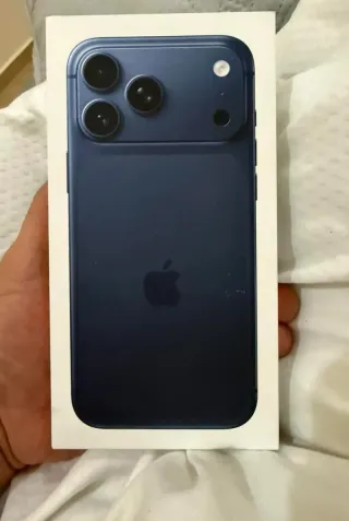 iPhone 17 Pro Max precintado con factura y garantí