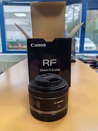 Objetivo Canon RF 50mm F1.8 STM Nuevo