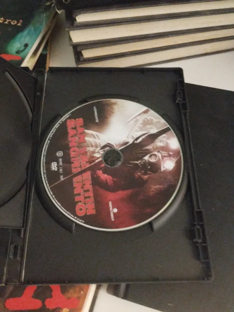 DVD San Valentín Sangriento 3D afbeelding 3