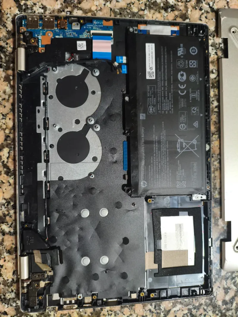 HP Pavilion ce3001ns piezas afbeelding 3