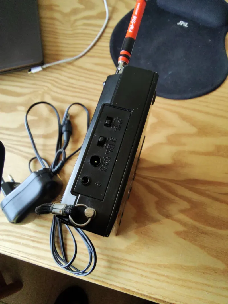 Radio National RF-B40 PLL Sintetizador Multionda afbeelding 2