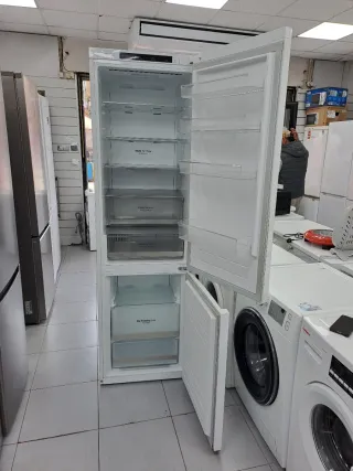 ◇Nevera Marca Lg 2.M Combi◇