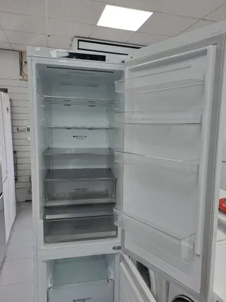 ◇Nevera Marca Lg 2.M Combi◇