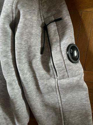 Sudadera CP Company Gris