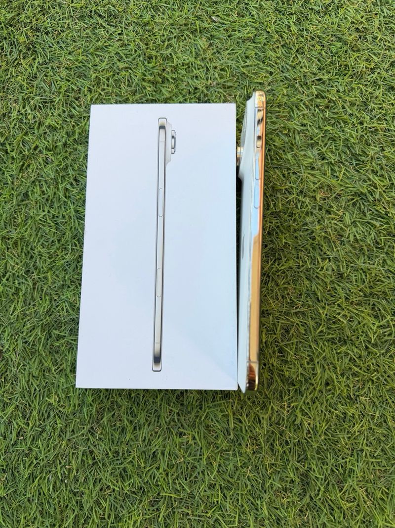 iPhone 17 Air 256GB Blanco/Dorado afbeelding 3
