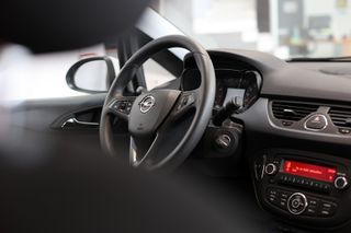 Opel Corsa 1.4 Selective 66kW (90CV)