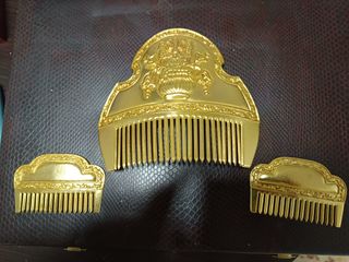 Juego de 3 peinetas falleras doradas