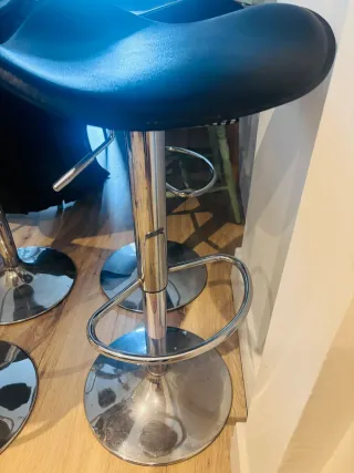 Taburetes de cuero y cromo con amortiguador