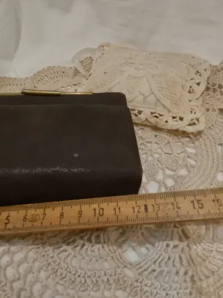 Antigua cartera polvera con espejo