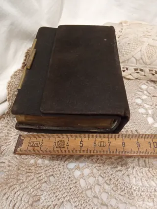 Antigua cartera polvera con espejo