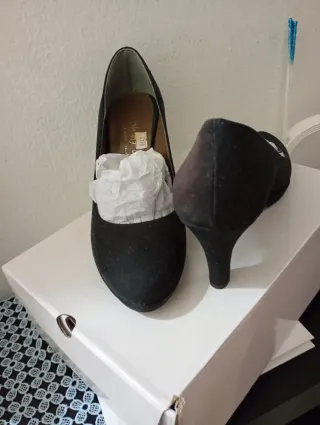 Scarpe tipo velluto Nere