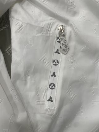 Chaqueta blanca con estampado
