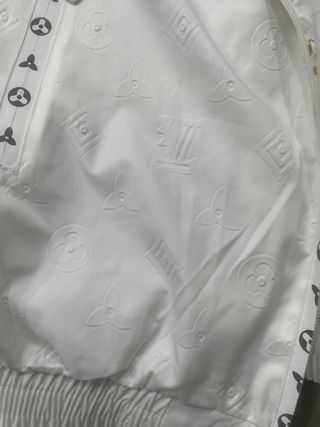 Chaqueta blanca con estampado