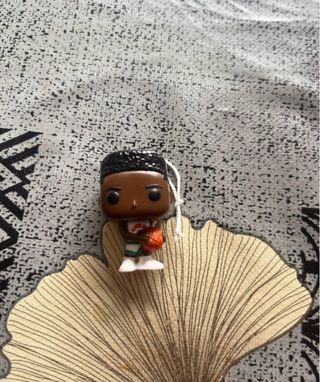 Muñeco de Lucas de Kinder Joy de Stranger Things