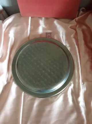 Piatto / vassoio decorativo in peltro