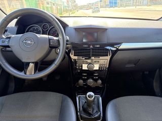 Opel Astra 1.7 Ecoflex 2010 - 134000 km - ITV 2027