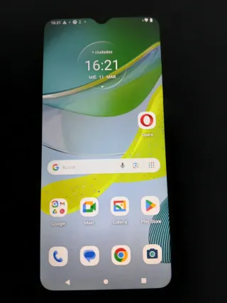 Motorola moto e13 8GB RAM