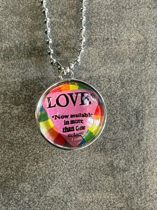 Collana arcobaleno LOVE