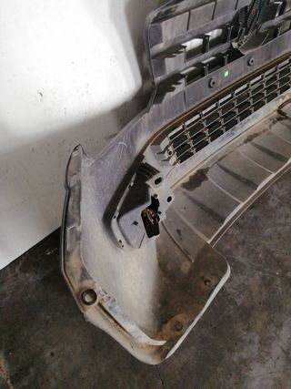 PARAGOLPES DELANTERO VOLKSWAGEN AMAROK