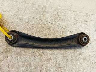 BRAZO SUSPENSION SUPERIOR TRASERO IZQUIERDO MERCE