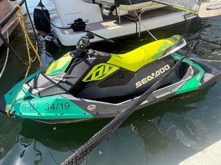 Moto de agua Sea-Doo Spark verde/amarillo