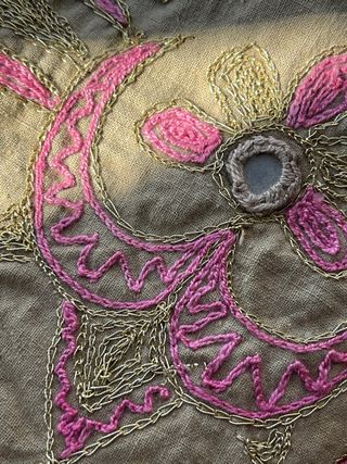 Tapiz tela hecho a mano hilos dorados