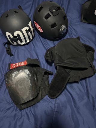 Casco Negro CORE Skate/Scooter