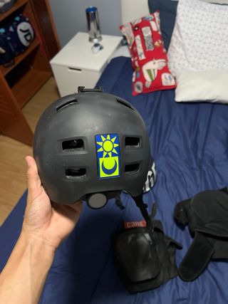 Casco Negro CORE Skate/Scooter