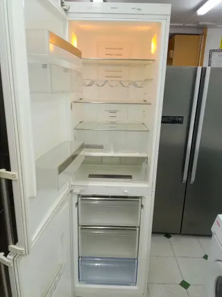 Nevera marca Siemens 200/60cm A+ con garantia