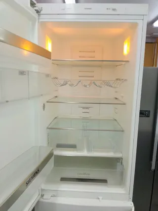 Nevera marca Siemens 200/60cm A+ con garantia