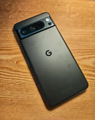 Google Pixel 8 Pro Negro/Gris