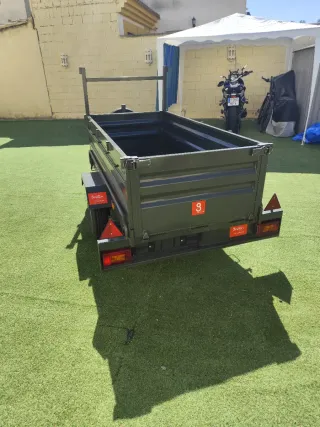 Alquiler de remolque normal o motos