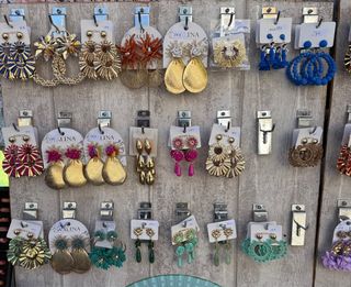 Pendientes flamenca dorados y rojos