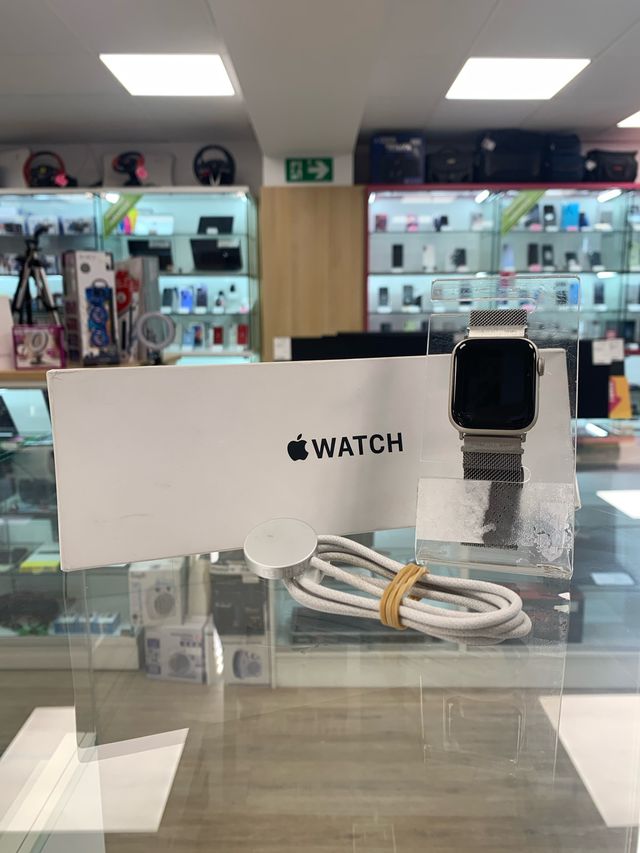 Apple Watch SE 3 40MM Plata