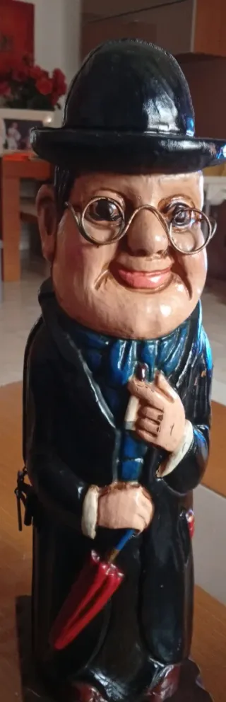 Botellero tallado madera hombre con paraguas