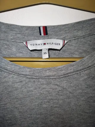 Camiseta Gris Tommy Hilfiger Talla XS