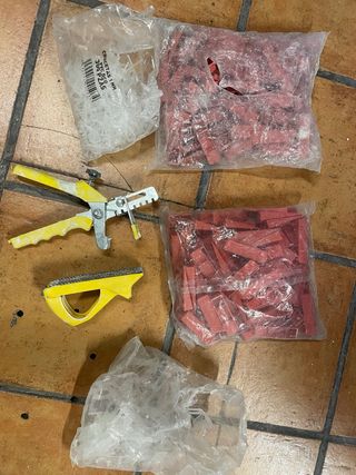 Kit cuñas y separadores para azulejos