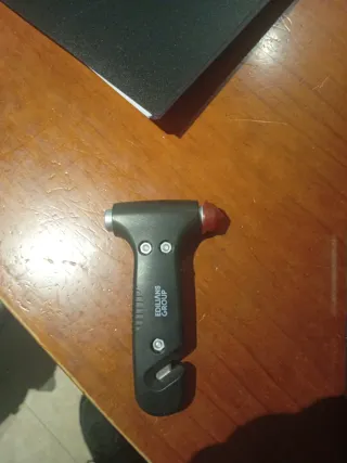 Martillo de seguridad 2 en 1