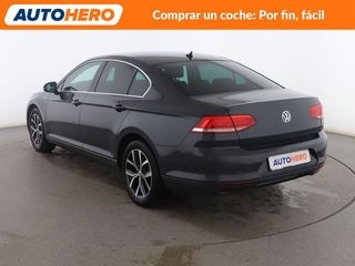 Volkswagen Passat 2.0 TDI Advance BlueMotion
