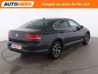 Volkswagen Passat 2.0 TDI Advance BlueMotion