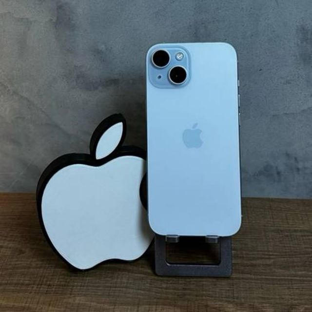 iPhone 15 Azul Claro