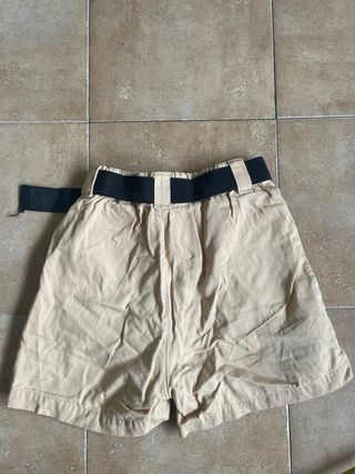 Pull&Bear Pantalón Corto Beige Talla S