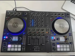 Alquiler Controlador DJ Traktor Kontrol S4 MK3